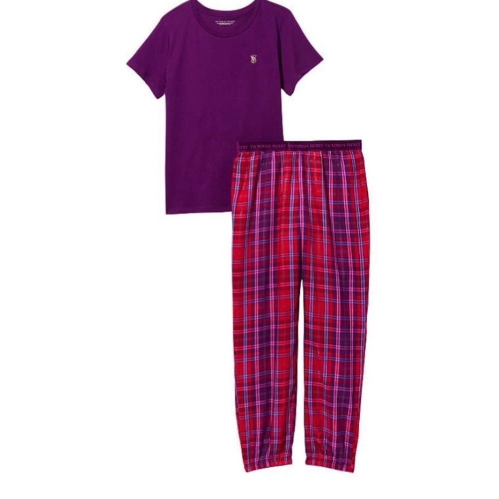 VICTORIA’S SECRET 🎉HOST PICK🎉Purple Plaid Flannel Tee Pajama Set